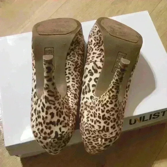 UNLISTED 4” Stiletto Leopard Print heels - Picture 5 of 6